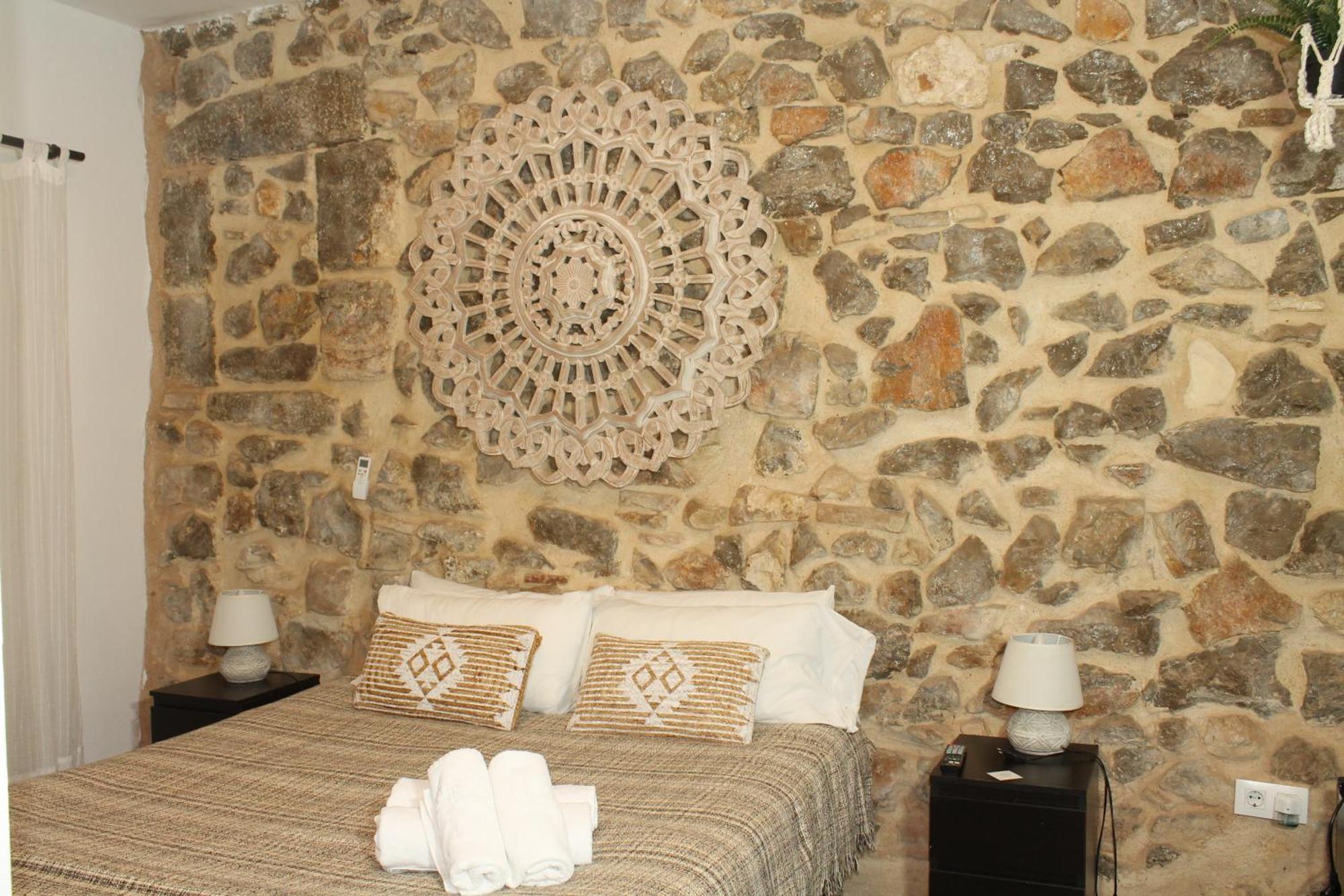 Ananda Guest house *